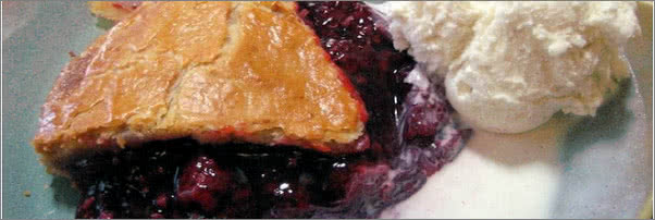 Linns of Cambria Olallieberry Pie